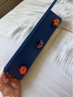 Stitch Shelf