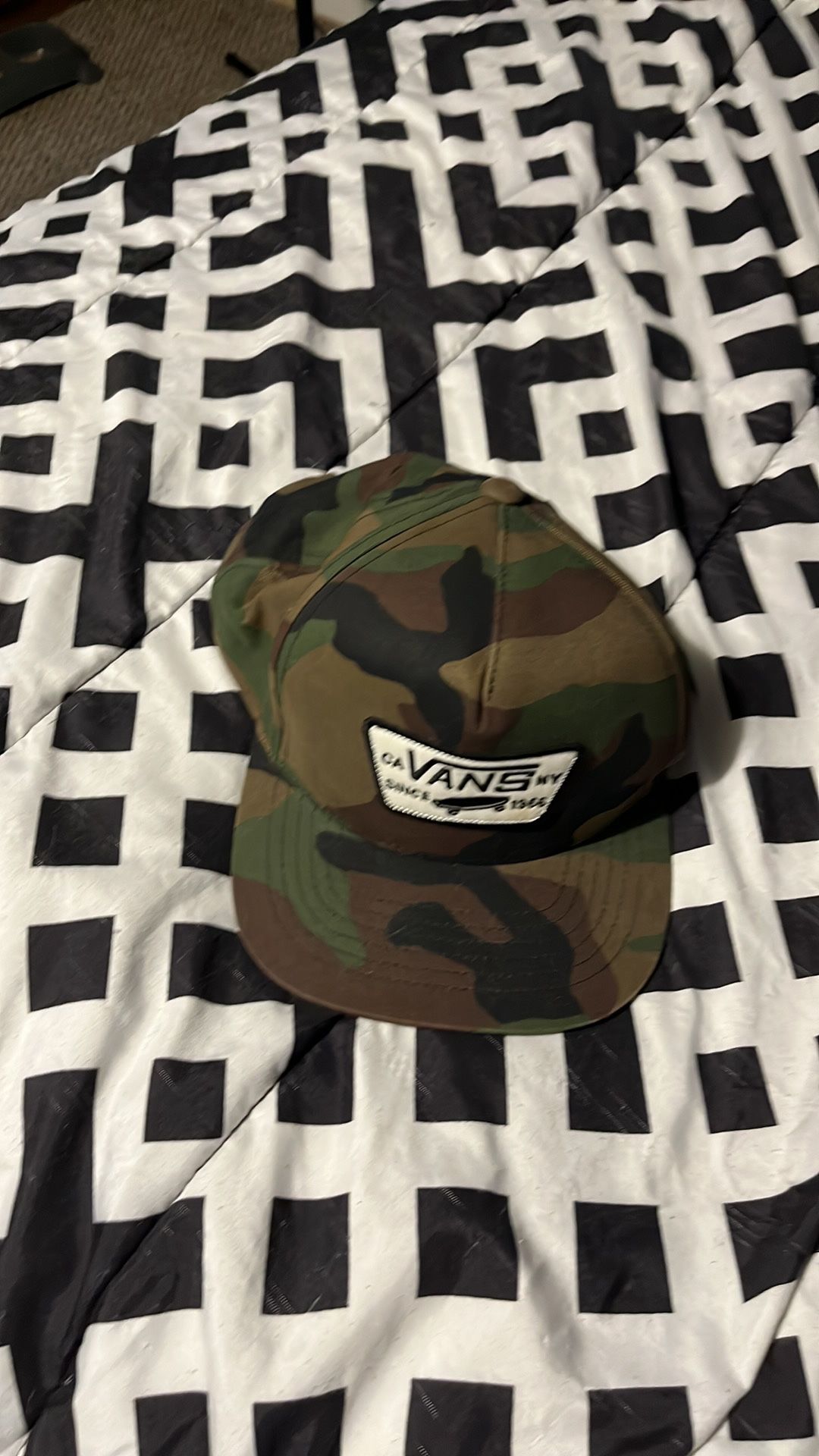 Vans Off The Wall Camo SnapBack Hat
