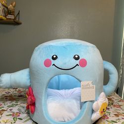 NWT Blue Watering Can Smiley Face 🚨🚨🚨Pet bed for dog, cat, ferret, etc, soft