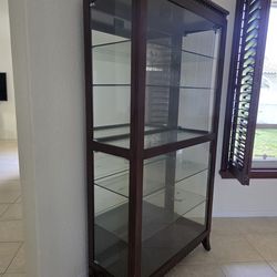 Free glass curio shelf