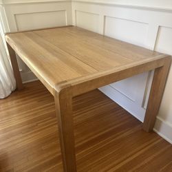 Solid Oak Breakfast Or dining Table 