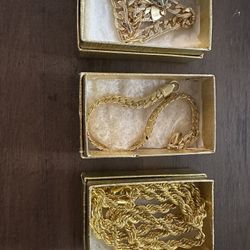 Fashion/Prop Gold Chain Bracelets & Necklace 