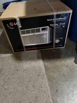 New LG Room Air Conditioner 10,000 BTU 