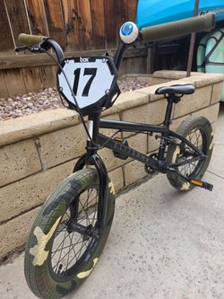 Elite BMX Pee Wee 16" Bike (Black Combat)