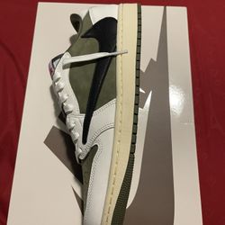 Travis Scott Jordan 1 Medium Olive 