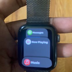Apple Watch 6 Series Stainless Steel Milanese Loop 
