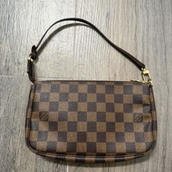 Louis Vuitton Damier Ebene Pochette