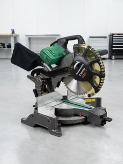 Metabo HPT C12FDH 12-Inch Miter Saw