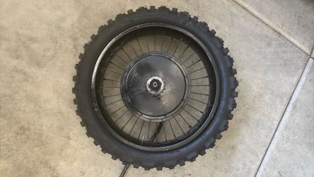 QS205 48-72V 5000W 150MM dropout 50H BLDC hub motor wheel with tire.