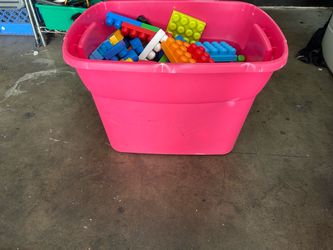 Used kids blocks big box used need cleaning hablo espanol
