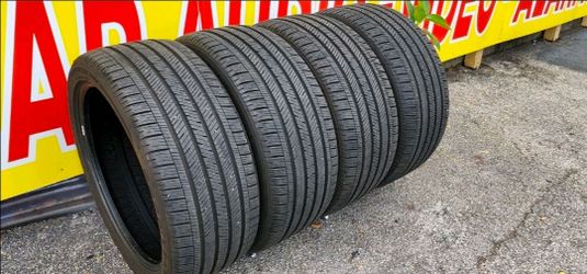 TIRES 275/40/22