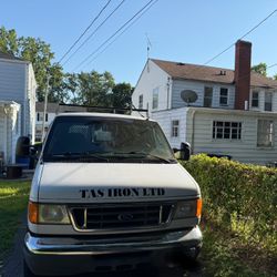 2005 Ford Econoline