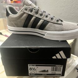 Adidas 8 1/2