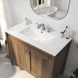 Eridanus Tucson 36 in. W x 18 in. D Vitreous China Single Sink Vanity Top in White with 3-Faucet Holes (8 in. Widespread)