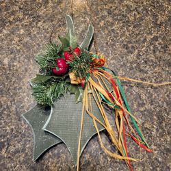 Overlapping Holly wood craft hanging decor 
