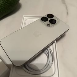 Unlocked iPhone 15 Pro 256G