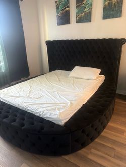 Queen size bed