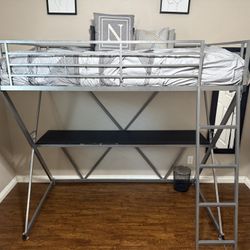 Loft Bed With Desk (Twin)