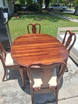 Dining room set