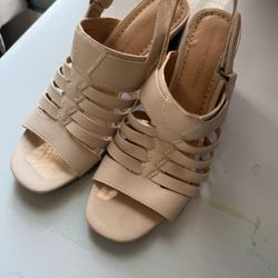 Adrienne Vittadini Size 8M