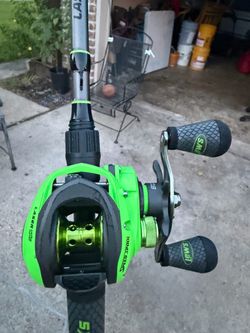 Selling baitcaster