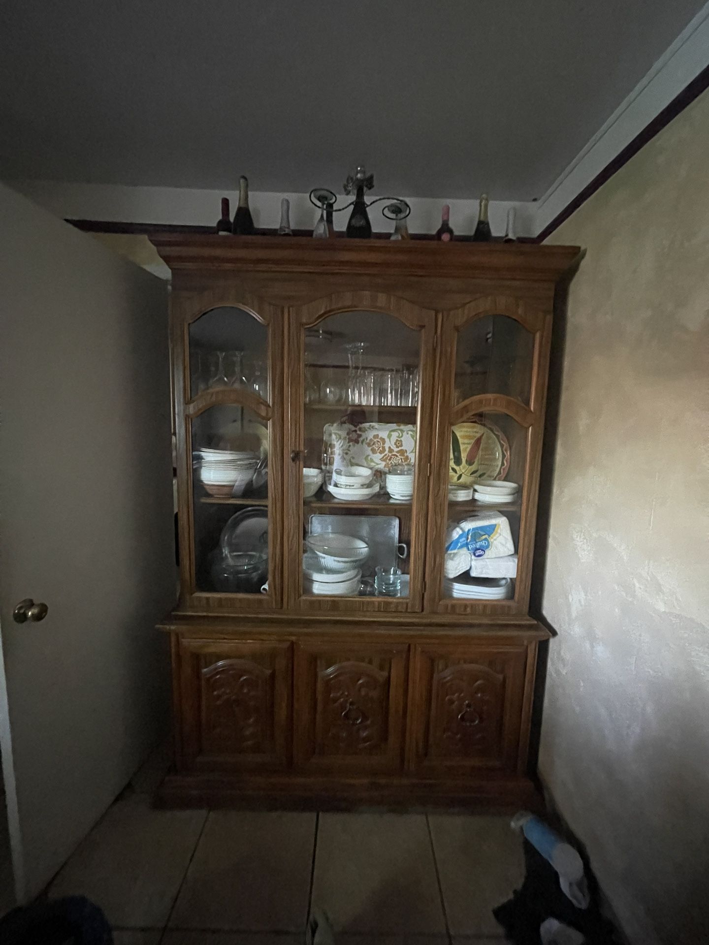 China hutch  