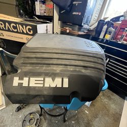 Engine Beauty Cover (2014 Chrysler 300c 5.6L V8 HEMI)