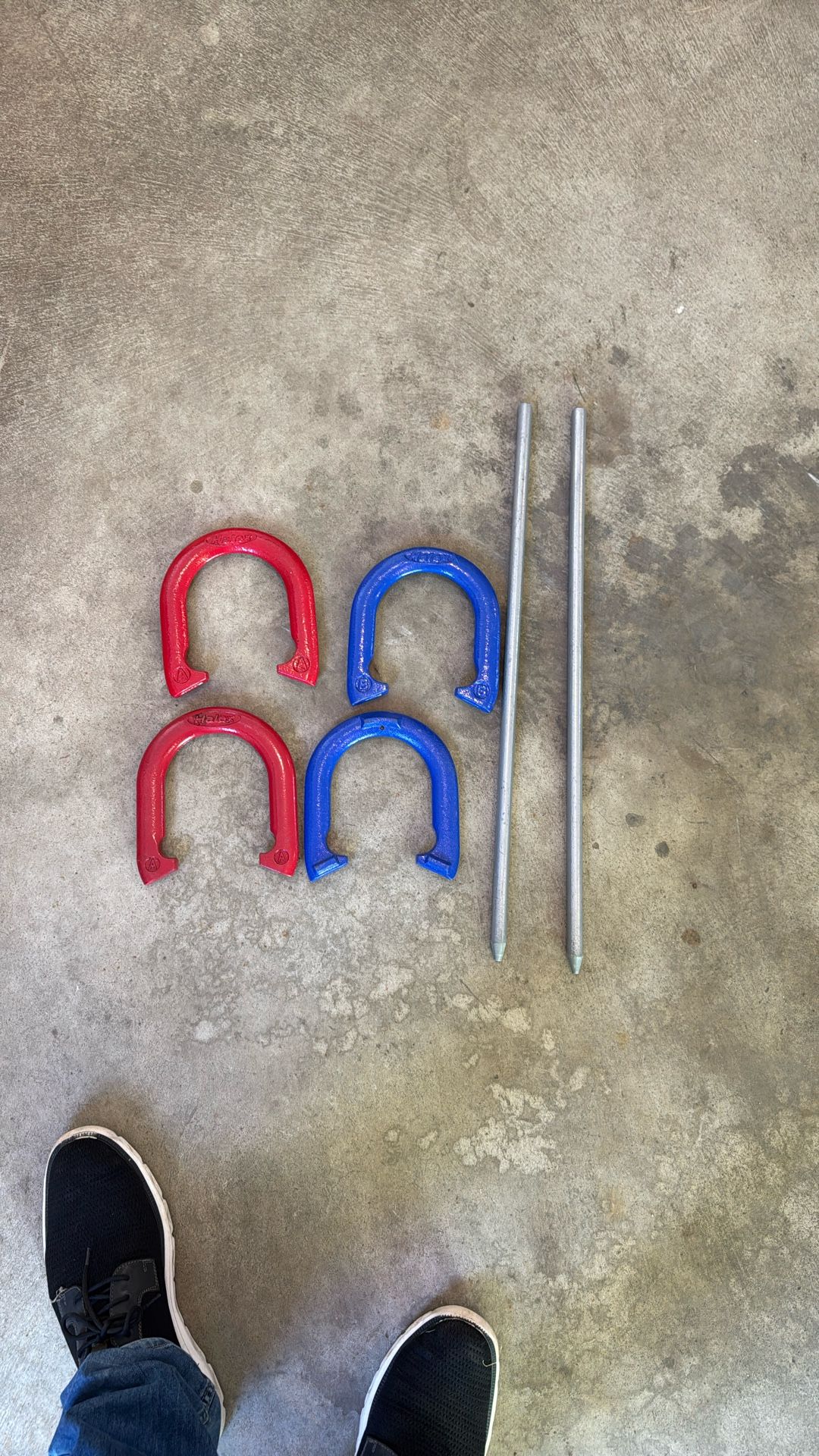 Metal Horseshoe Game Set