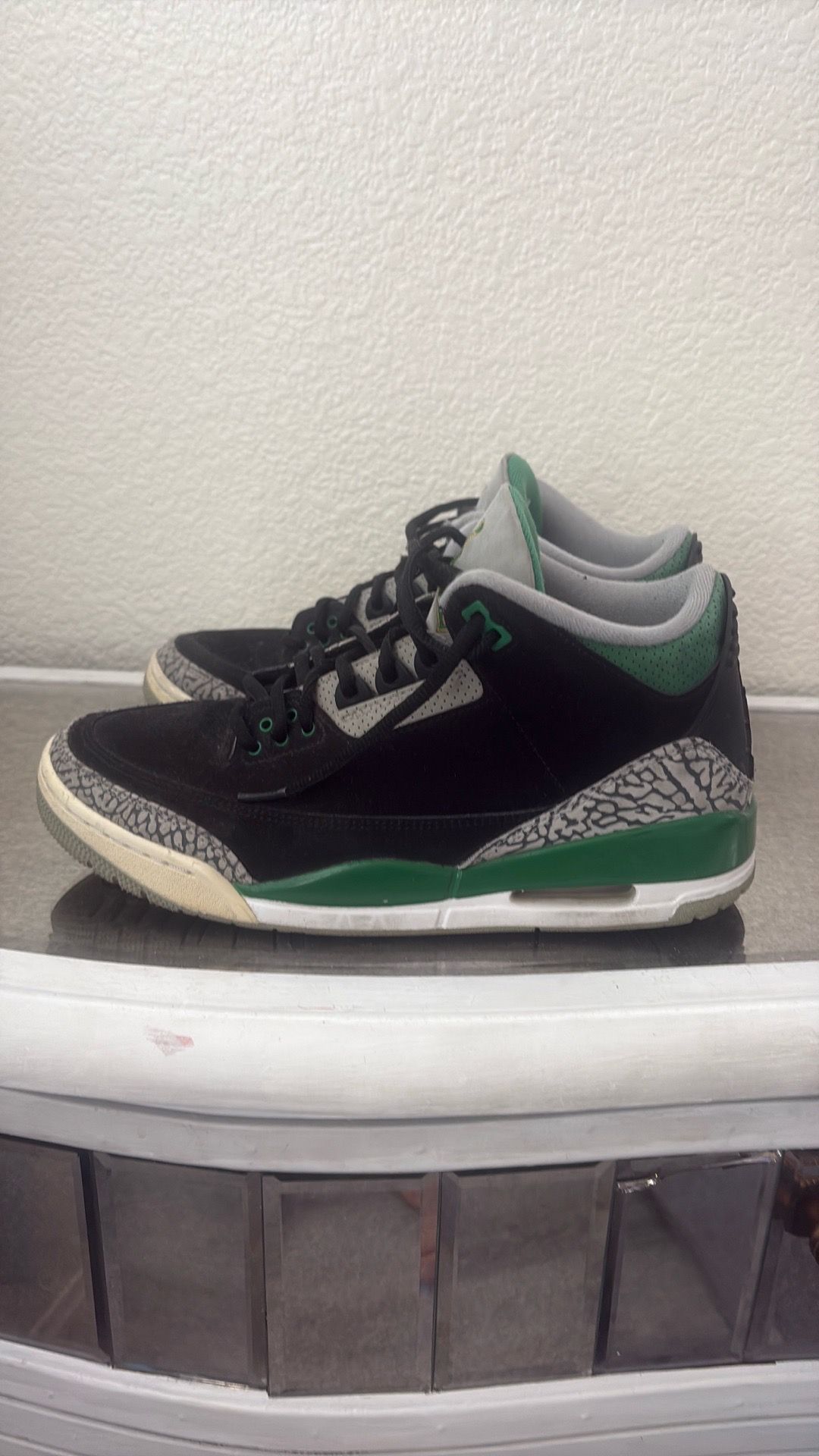 Jordan 3 Pine greens size 9 men’s