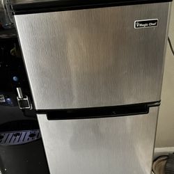 Magic Chef Fridge 
