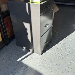 Metal File Cabinet With Lock And Key