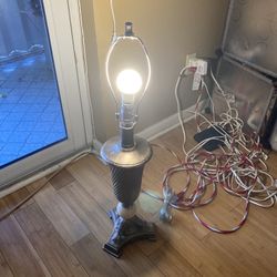 Vintage Lamp Solid Metal Lamp $5