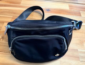 Lululemon belt bag/fanny pack