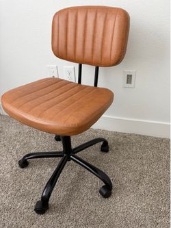 Home office chair - like new