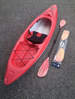 Pelican 10foot RamX Kayak Vgood Condition( with 1 of ether of the paddles Shown) pick up Fremont Sea. No logo offers, please. No low ball offers pleas