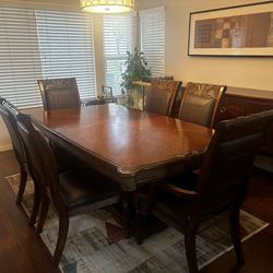 6 Chair Mahogany Brown Ornate Wood Formal Dining Table with Two Extra Table Leafs