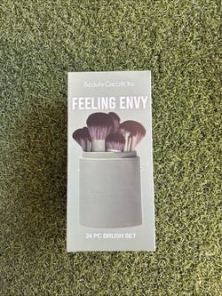 Beauty Creations Feeling Envy 24 PC Brush Set