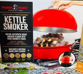 Nordic Ware Deluxe Kettle Smoker with 5 Woodchip Varieties brand new