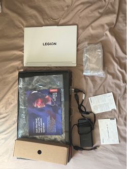 Lenovo Legion 7i  Slim Gaming Laptop - RTX 5060, Intel Ultra 7 255HX, 32GB DDR5 RAM, 1TB SSD COMPLETE IN BOX