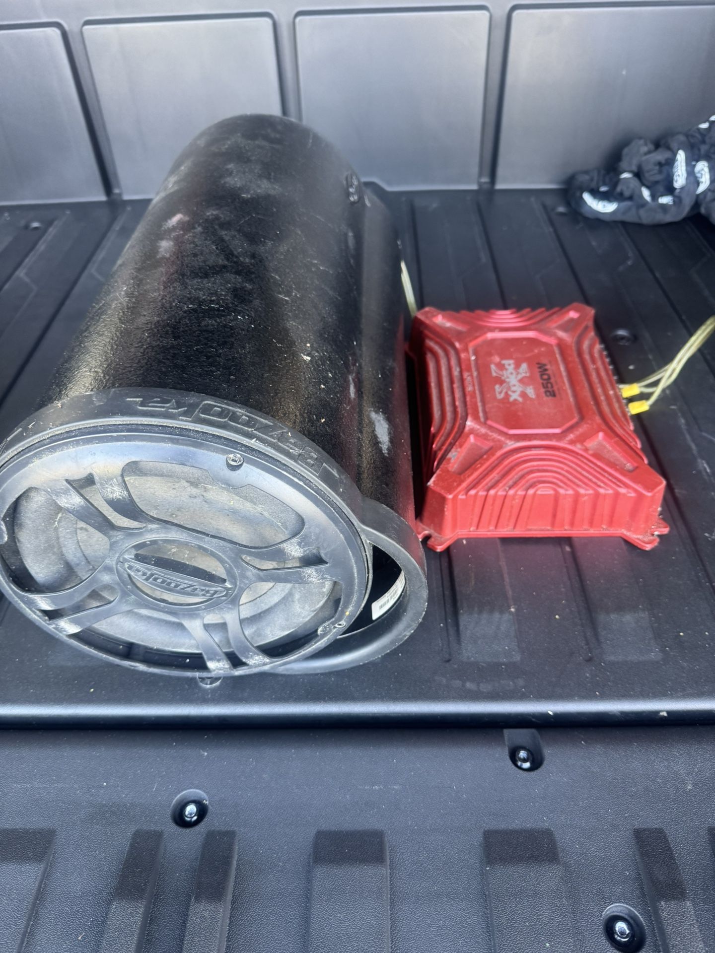 Sony Xplod 250w Amplifier And Bazooka Subwoofer Speaker