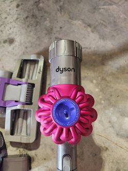 Dyson Vacuum 