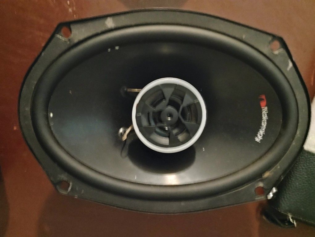 One Speaker