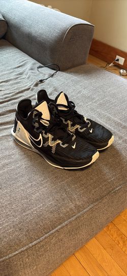LeBron Witness 6 ‘Black White’