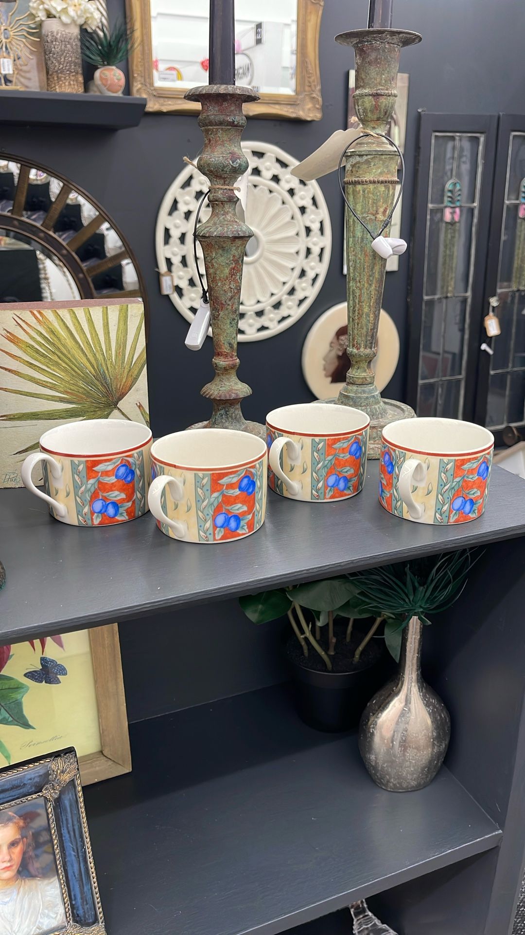 Vintage Tea/ Coffee Cup 4 Piece Set