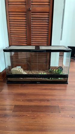 Zoo Med 30 gallon reptile glass enclosure