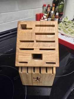 Henckel knife block