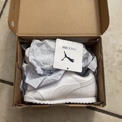Puma All White toddler 6c