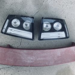 06-10 Dodge Charger Spoiler And Rear Black/clear Taillights 