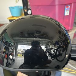 Daytona 1/2 Helmet - Large