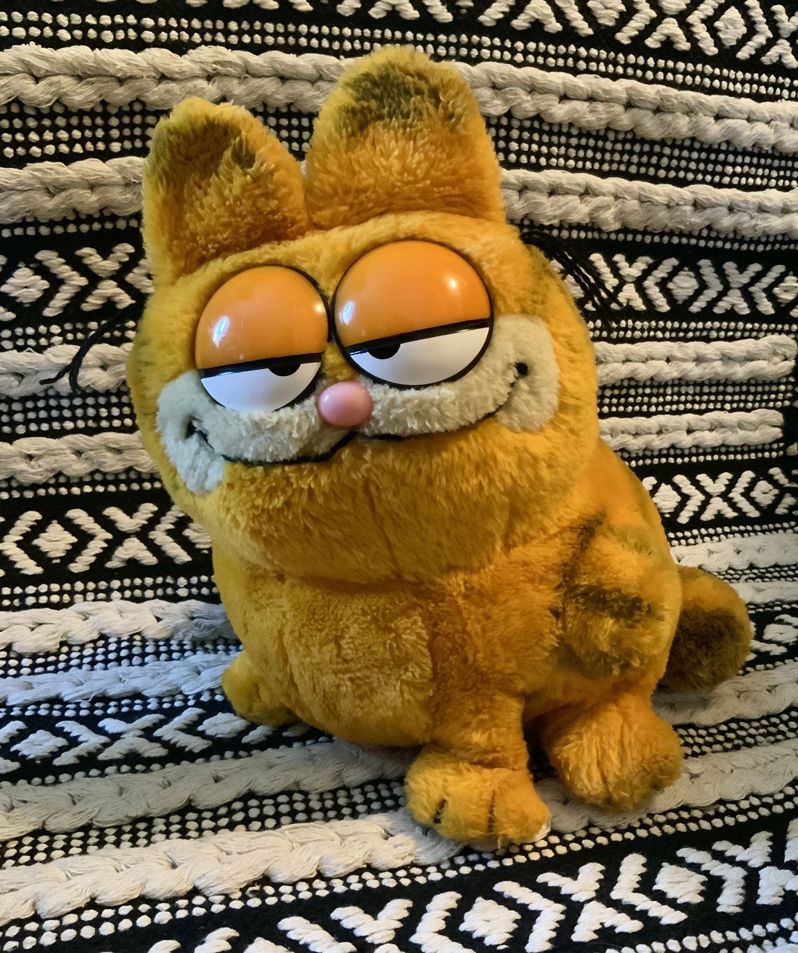 Vintage Garfield Sitting Fat Cat Dakin 1981 Plush Stuffed Animal 12”